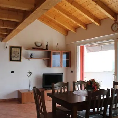Residenza Roggiolo Apartment *
