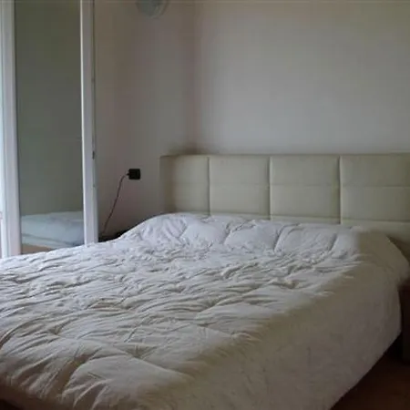 Residenza Roggiolo Apartment