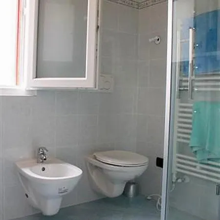 Residenza Roggiolo Апартаменты *